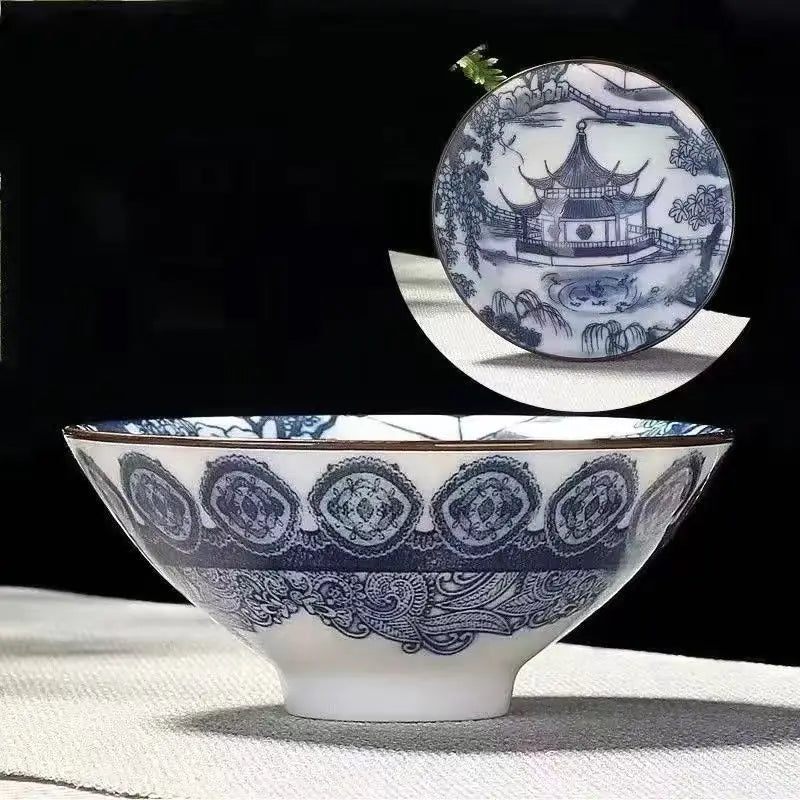 Une autre coupe à thé pagode