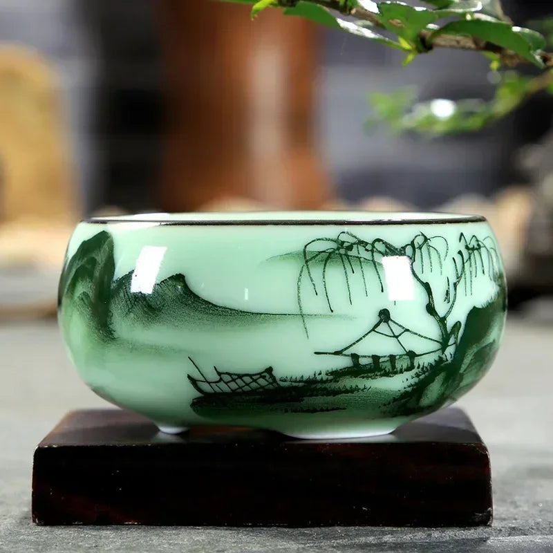 Notre tasse céladon, motif paysage