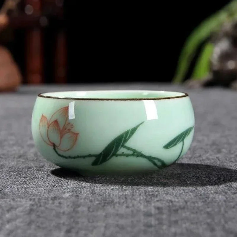 Notre tasse à thé celadon, motif bambou